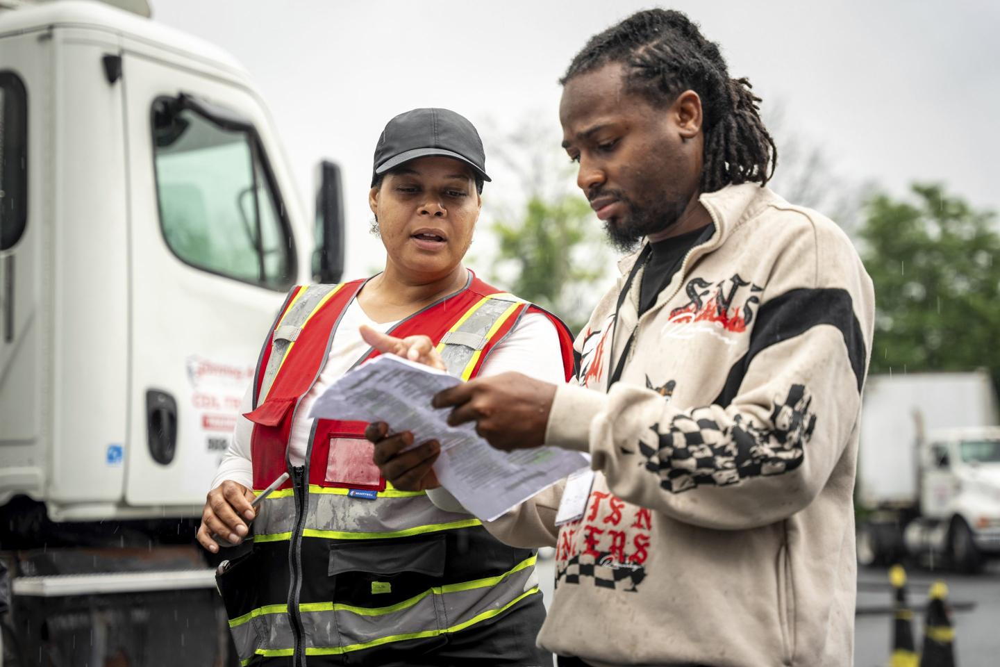 Truckers rush to learn English after Trump order says those who don’t will be considered unfit for service