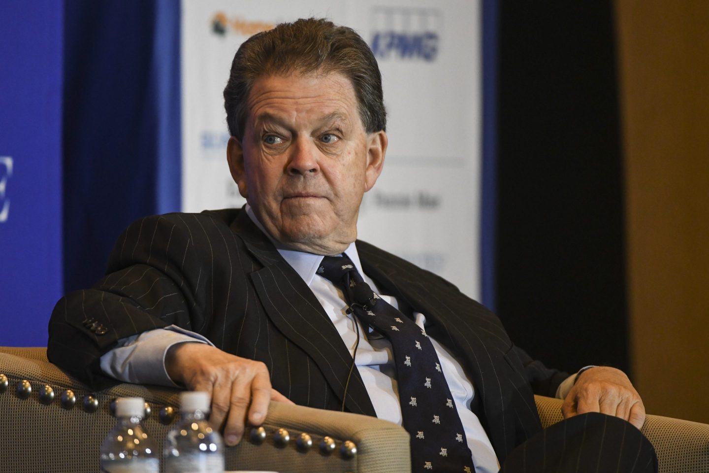 Arthur Laffer giving side-eye