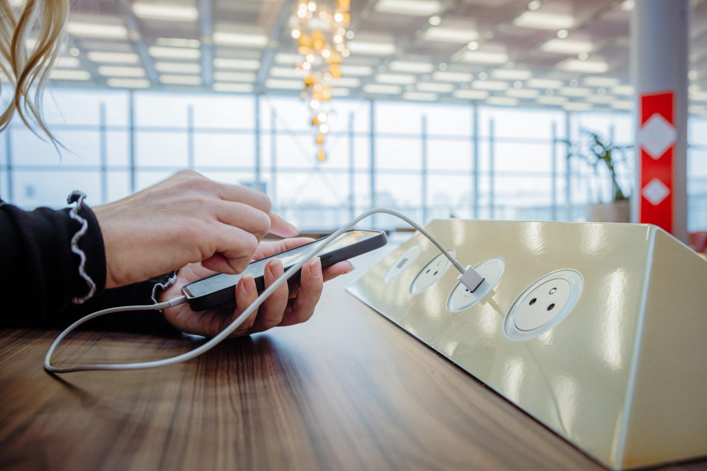 Don’t charge your phone at airport USB ports, warns the TSA