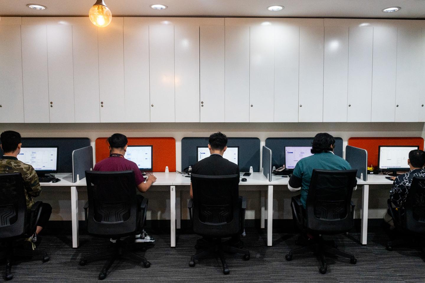 McKinsey employees can now create PowerPoint slides from simple prompts and ensure reports have the right tone.
