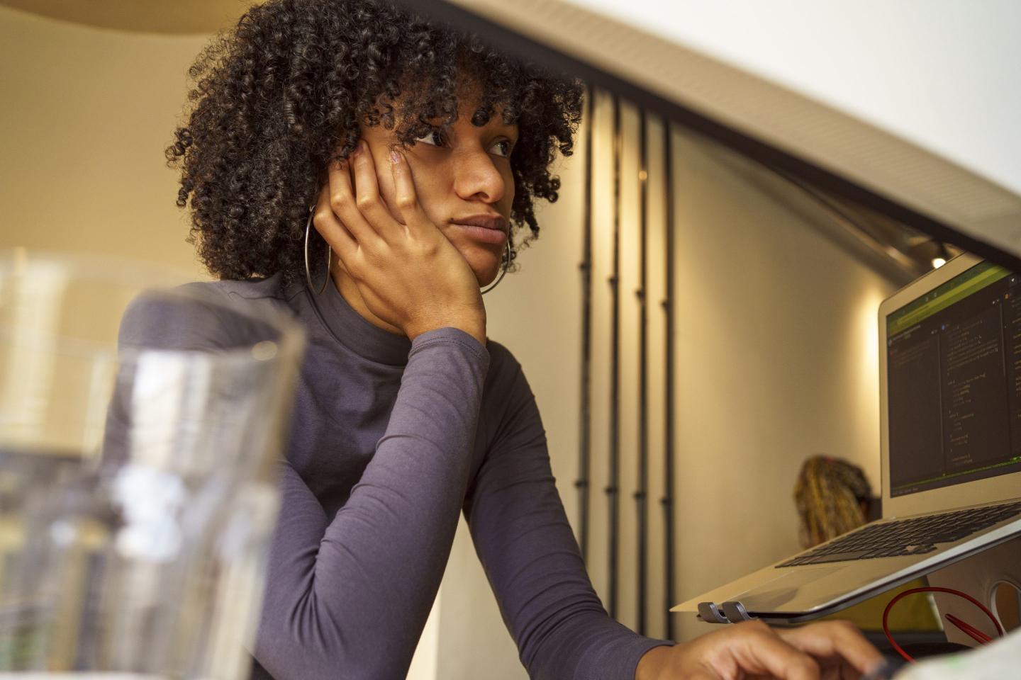AI can immediately boost worker productivity—but it comes at the cost of motivation and makes employees bored with their jobs