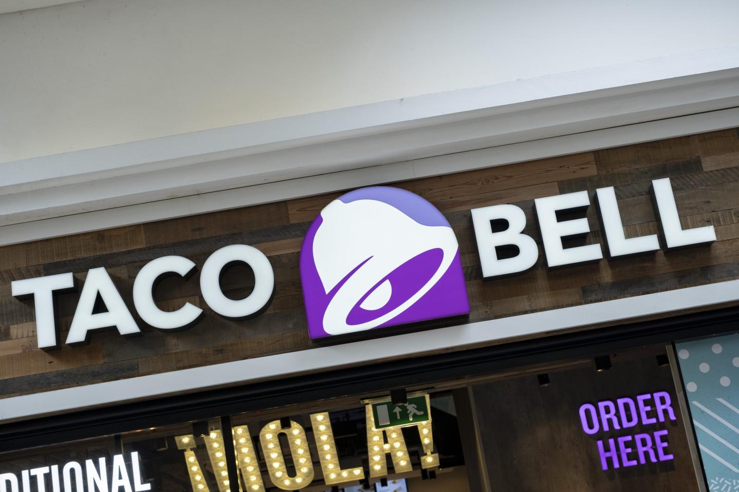 Taco Bell doubles down on its Live Más Café concept