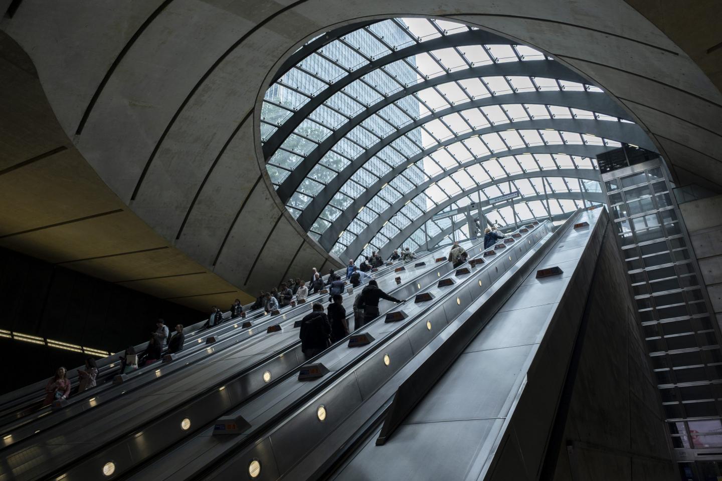 U.K.’s FTSE 100 surpasses March record as tariff concerns ease