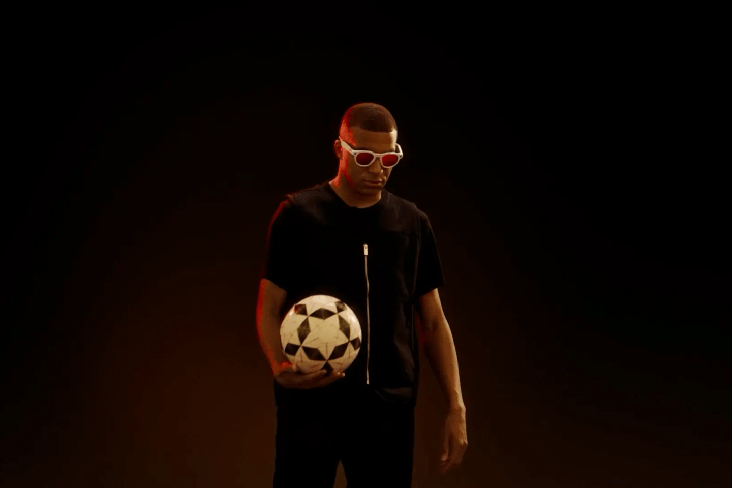 Meta launches $399 Oakley AI glasses with 3K video recording