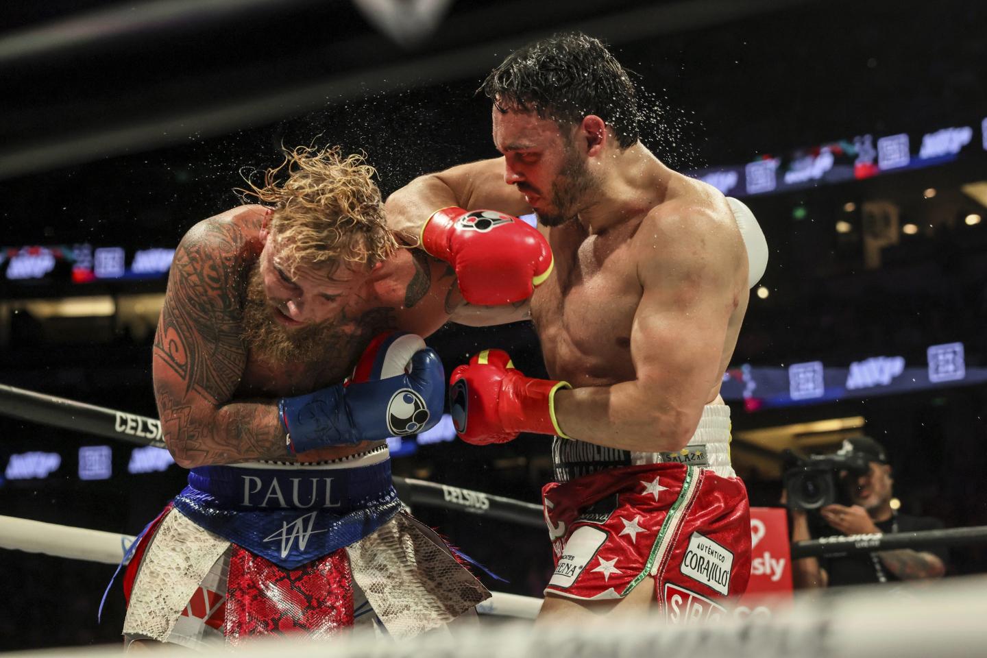 ICE arrests Mexican boxer Julio César Chávez Jr. days after loss to Jake Paul and prepares to deport him