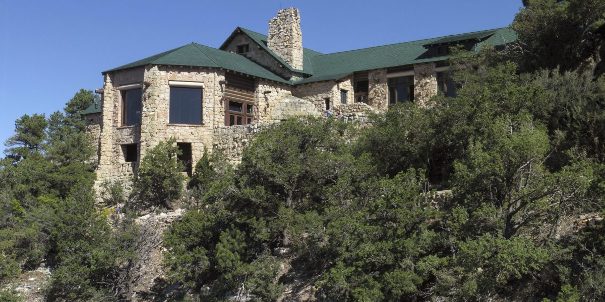 History burns as Grand Canyon wildfire destroys 1930s-era cabins