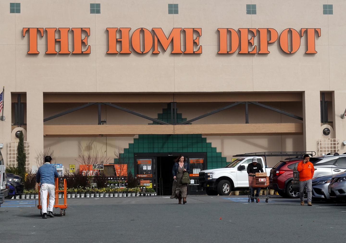 Home Depot storefront and parking lot