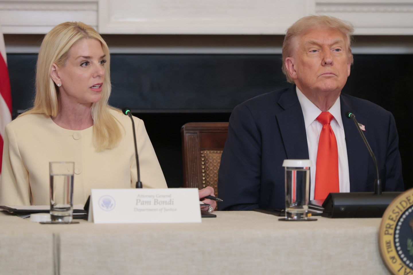 Pam Bondi, Donald Trump