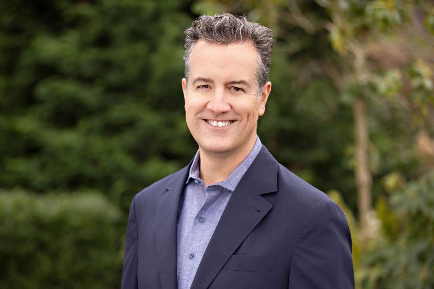 This CEO went from folding clothes at Nordstrom to being Jeff Bezos’ right hand man—the billionaire told him to delegate to his employees more