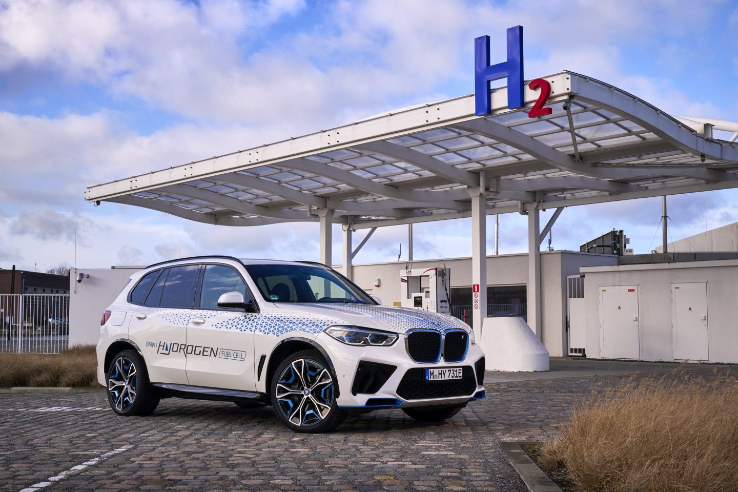 BMW's iX5 hydrogen fuel cell vehicle.