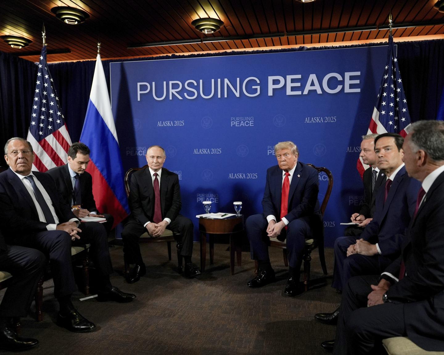 Putin agreed to let US, Europe offer NATO-style security protections for Ukraine, Trump envoy says