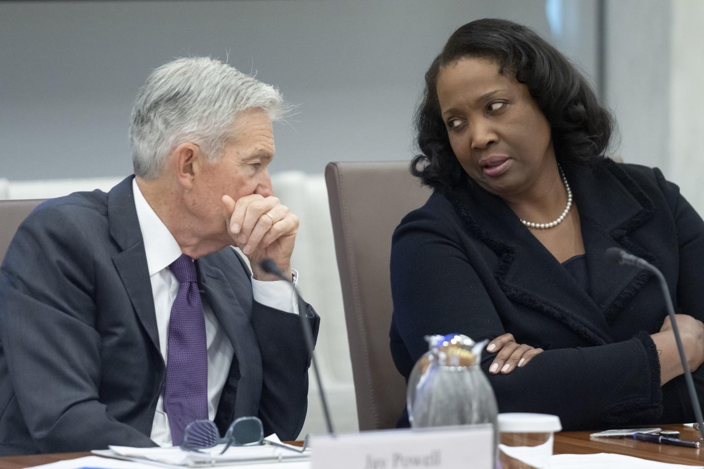 Jerome Powell, Lisa Cook