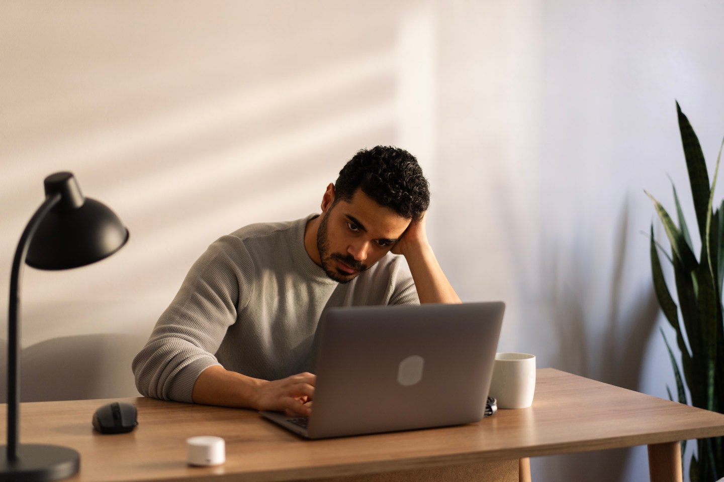 A new LinkedIn report highlights how employees feel about the pressures of AI.