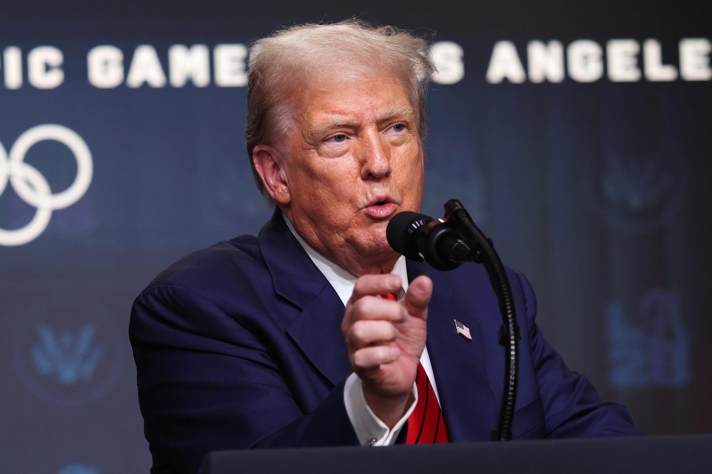 Trump to sign executive order to allow crypto and other private assets into 401(k)s