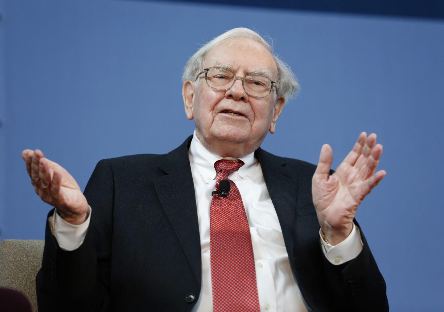 Here’s the one-page memo Warren Buffett sent to his managers every two years for over 25 years