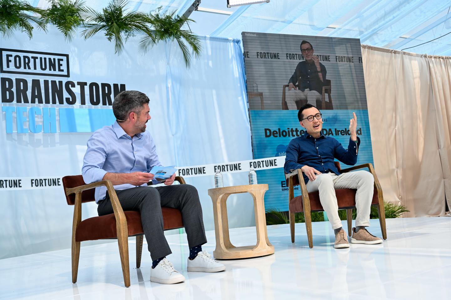 Fortune tech correspondent Jason Del Rey (left) in conversation with DoorDash CEO and co-founder Tony Xu (right) at Fortune Brainstorm Tech on Sept. 8, 2025.