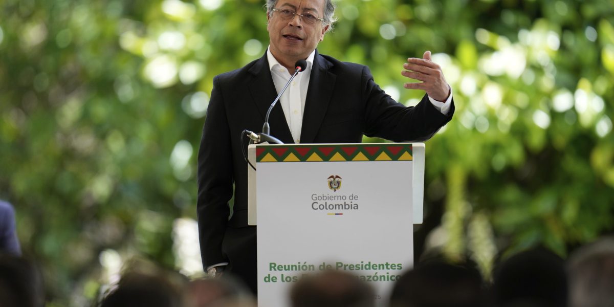 Trump smacks Colombia with failing to cooperate in drug war for first time in nearly 30 years, stunning long-time ally | Fortune