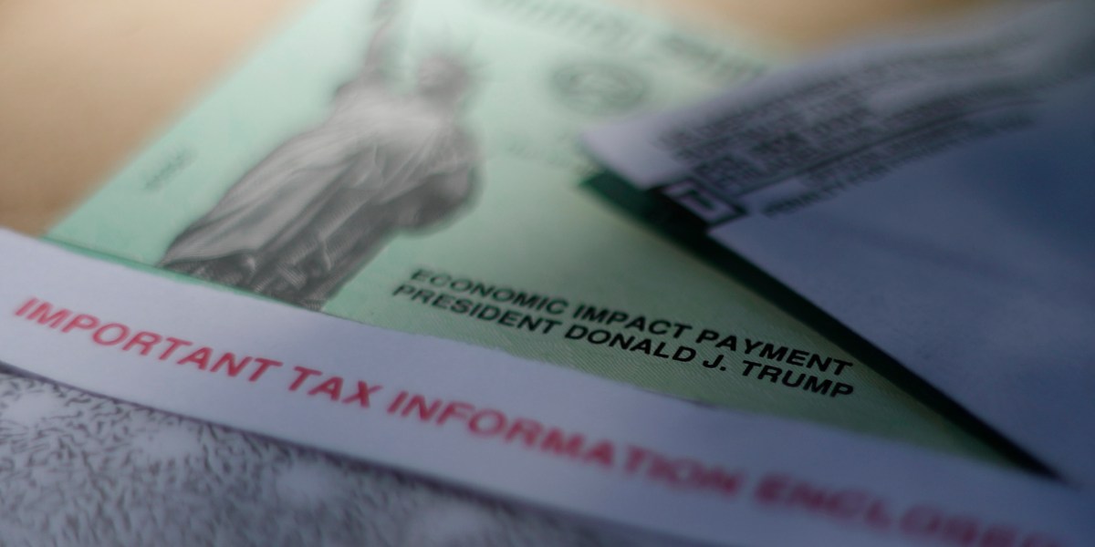 Almost 400,000 Americans still get Social Security checks. That's going away everywhere (except where it isn't) | Fortune