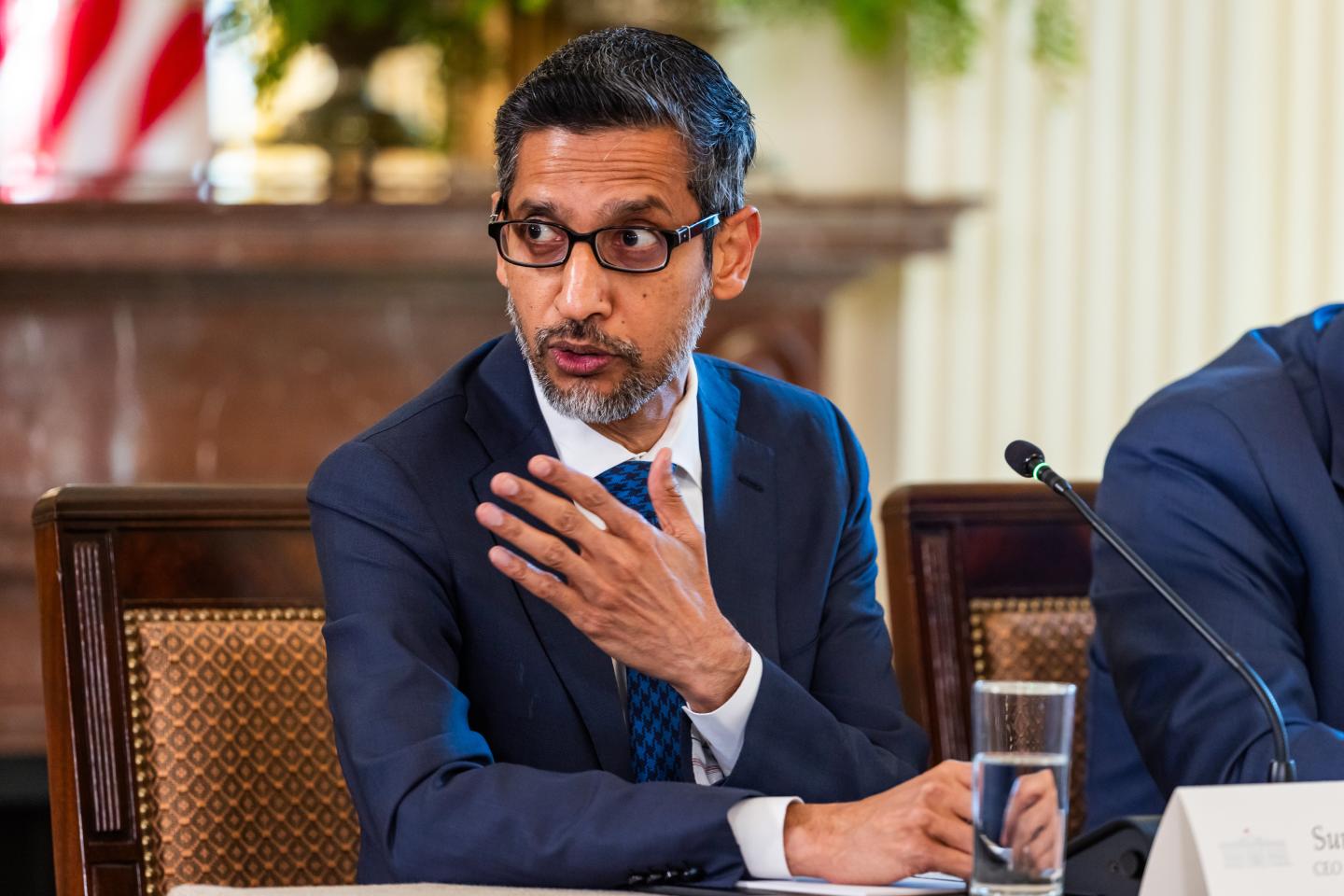 Alphabet CEO Sundar Pichai speaking at a White House dinner.