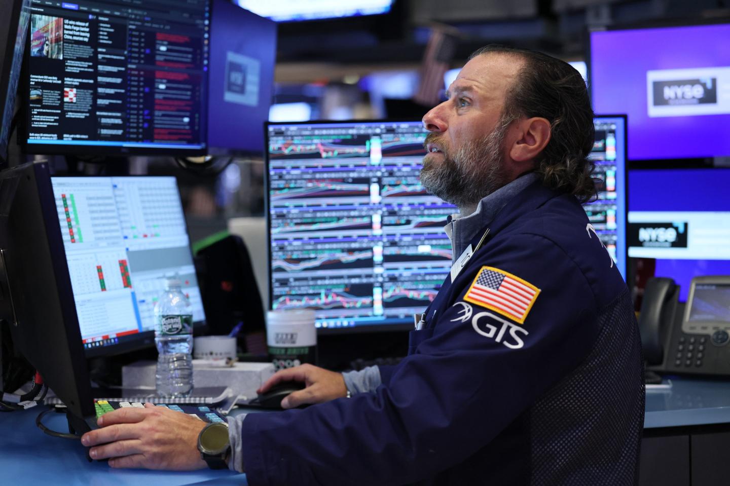 NYSE broker