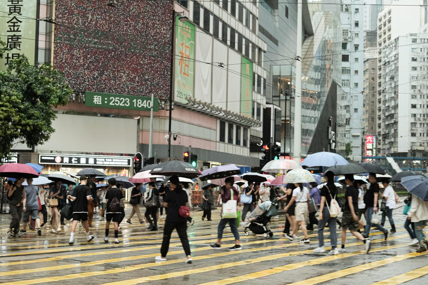 Hong Kong airport cuts flights from Tuesday due to super typhoon