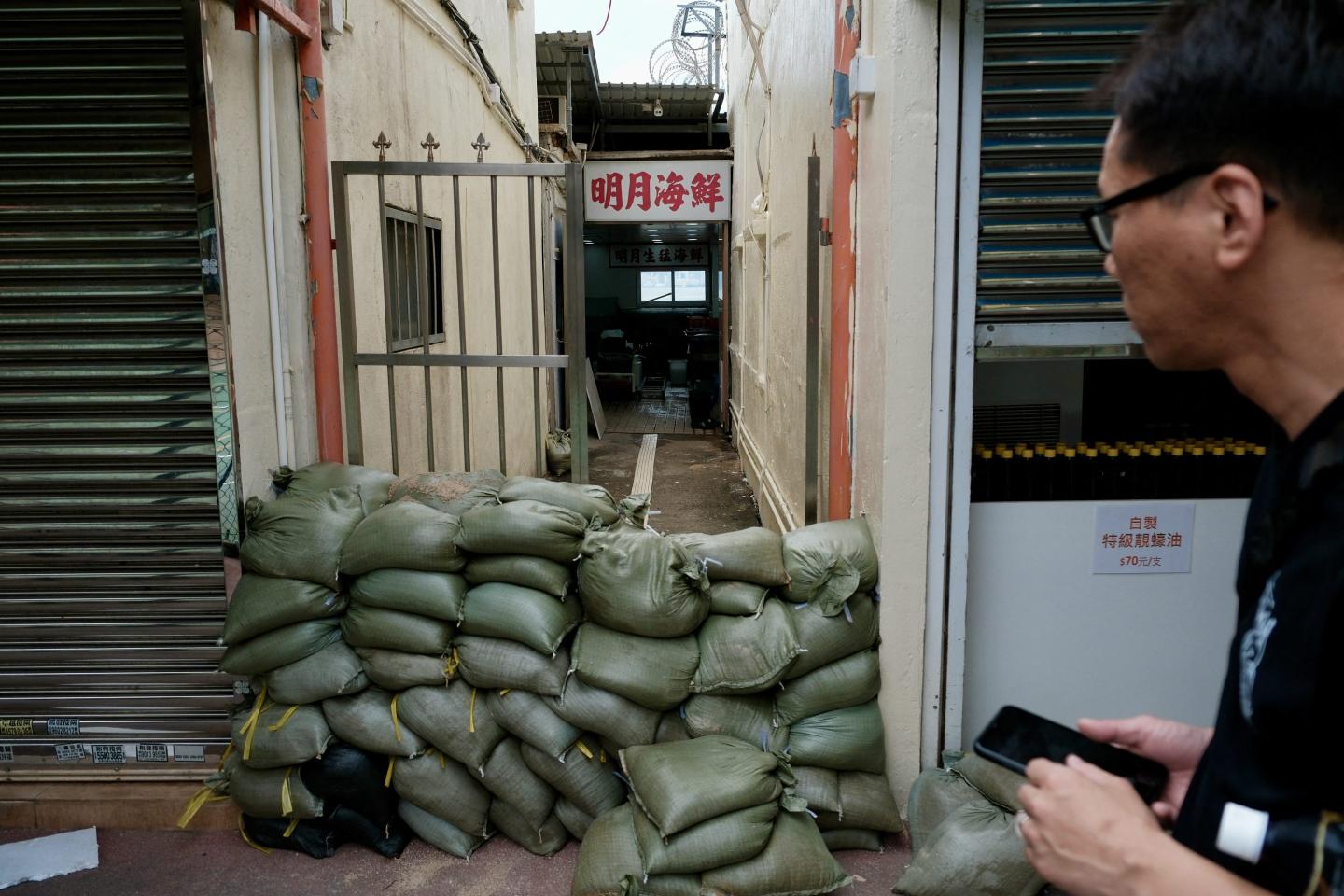 Hong Kong braces for fierce winds as Super Typhoon nears