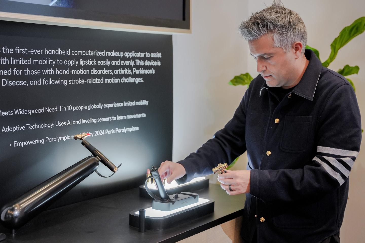Hair dryers from drones and makeup mirrors from movie animators: How L’Oréal makes open innovation work 