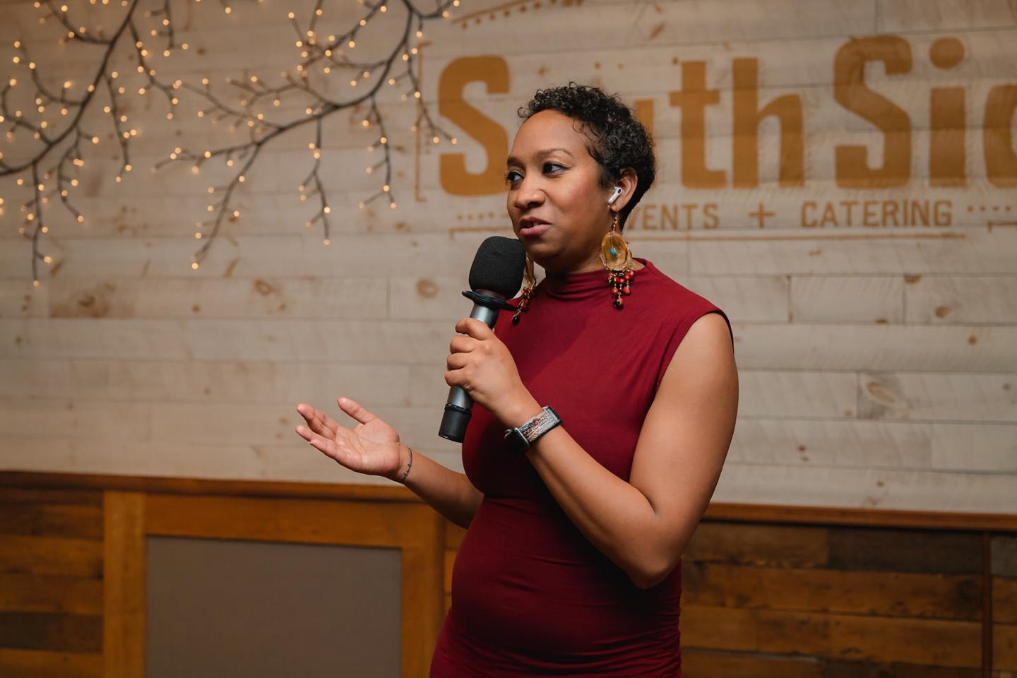 Kari Cobham speaks at a retreat