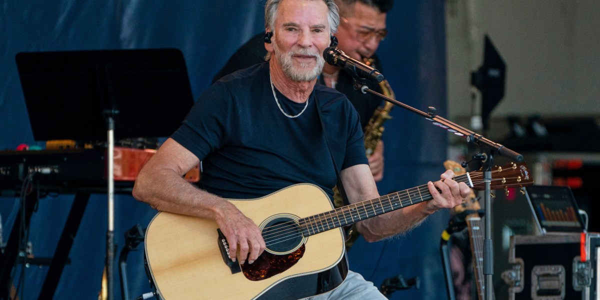 White House responds to Kenny Loggins' demand it stop using 'Danger Zone' with retort: 'I FEEL THE NEED FOR SPEED' | Fortune