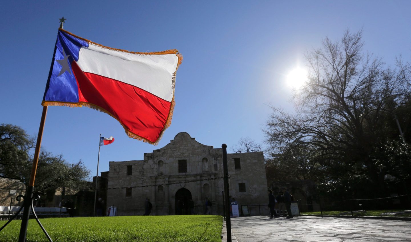 Culture wars rock Texas historical site as Alamo Trust CEO resigns over research on role of slavery, indigenous people in state history