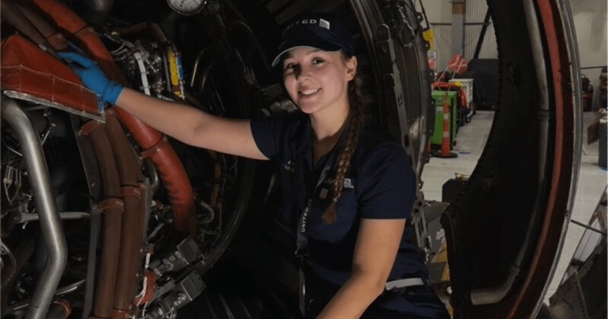 This Gen Zer dropped out of college and is making over 0,000 repairing plane engines after 21 months of training This Gen Zer dropped out of college and is making over 0,000 repairing plane engines after 21 months of training