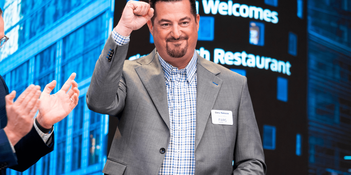  billion-a-year CEO writes hundreds of thank you notes to staff and still eats in the break room—’which always, for whatever reason, blows new employees away’