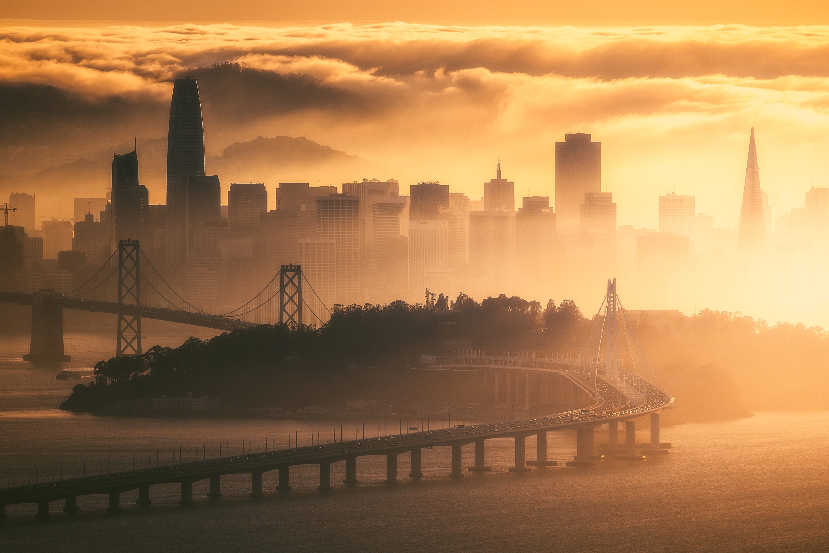 These 2 states will determine if the U.S. slips into a recession while one more enters the danger zone, top economist says