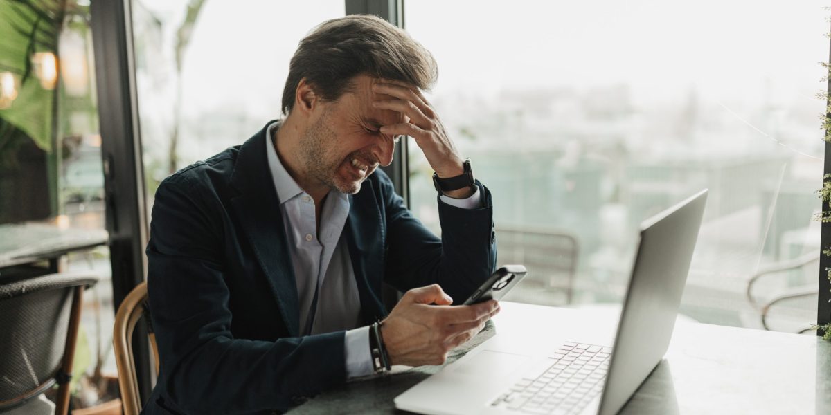 Four in 10 workers earning more than $500,000 a year are living paycheck to paycheck-and 'lifestyle inflation' is keeping them broke | Fortune