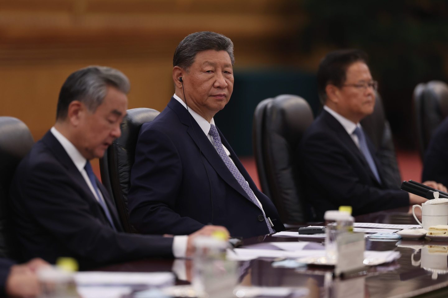 Trump, Xi maneuver for leverage as talks, truce expiry loom