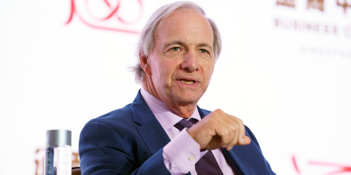 Ray Dalio says investors should take inspiration from the 1970s and up their gold holdings | Fortune