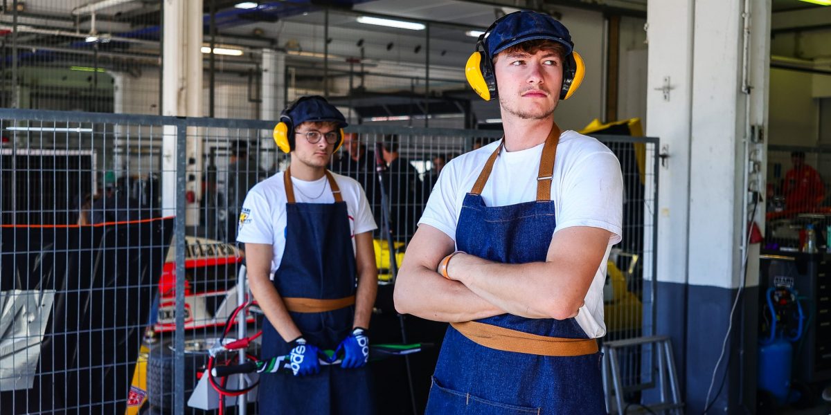 As Americans lose faith in higher education, Gen Z turns to skills and blue-collar jobs As Americans lose faith in higher education, Gen Z turns to skills and blue-collar jobs