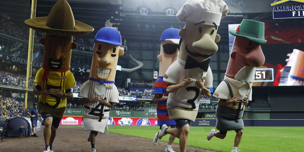 The gut science of sports: Fandom triggers &rsquo;emotional eating&rsquo; and sometimes peer pressure to eat the thing you really shouldn&rsquo;t