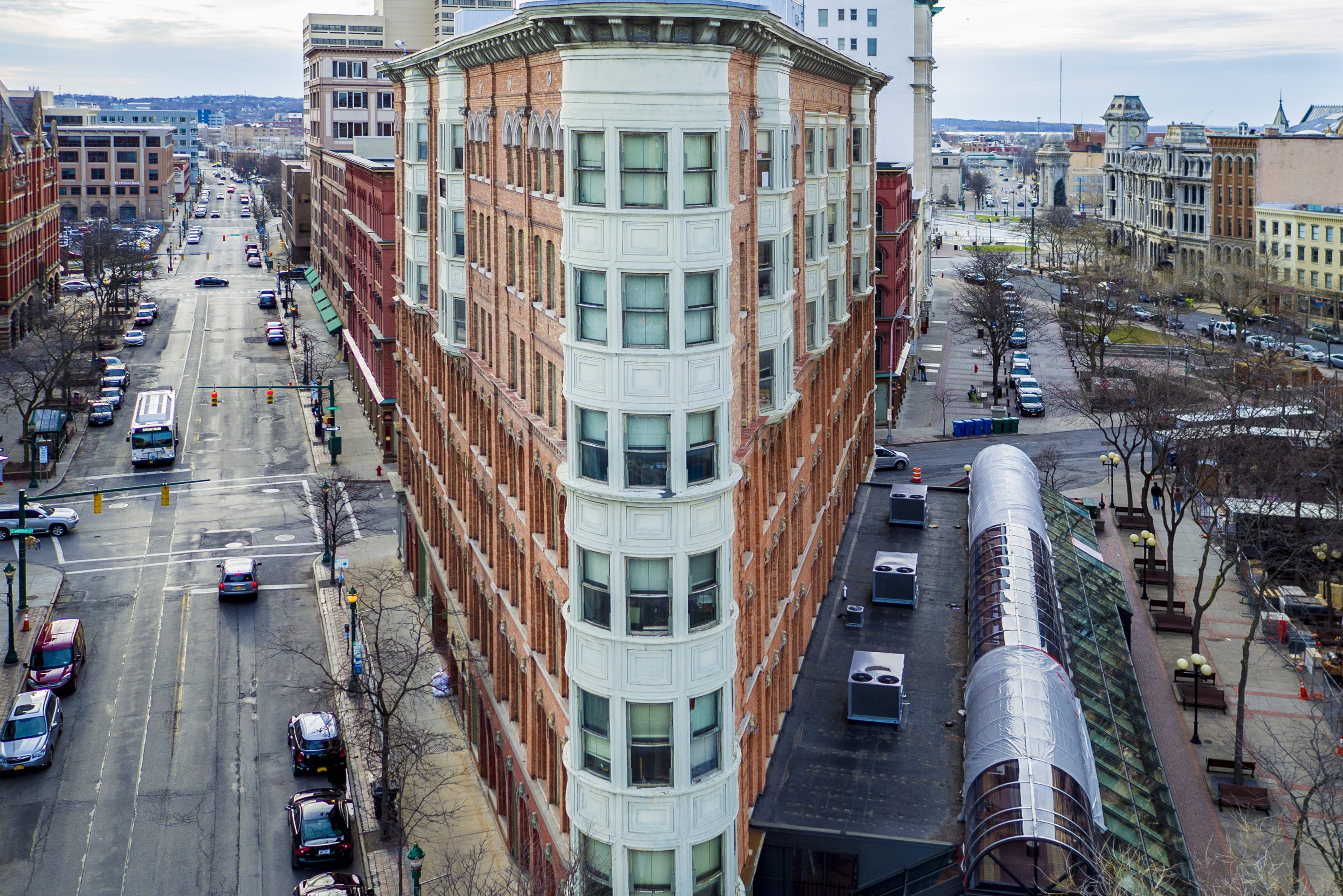 Avis employee stole 47 vehicles and ran private business loaning them out  around upstate New York, police say | Fortune