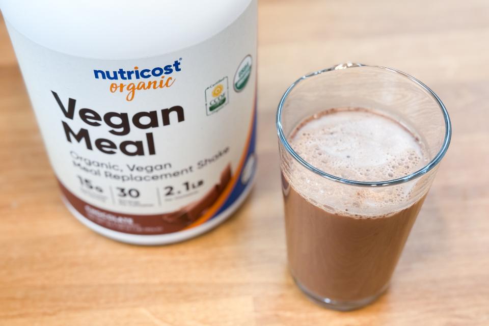 Nutricost meal replacement powder as best meal replacement shake