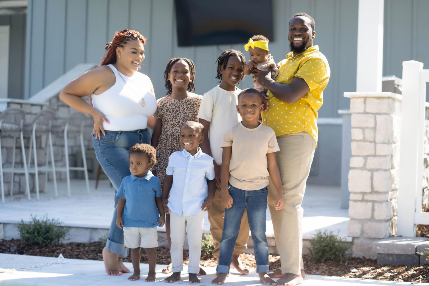 Arkeem and Ashley with their 6 children.