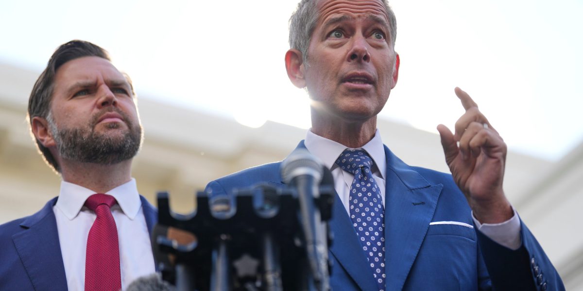 ‘You will see mass chaos. You will see mass flight delays. You’ll see mass cancellations’: Transportation Secretary desperate for shutdown to end ‘You will see mass chaos. You will see mass flight delays. You’ll see mass cancellations’: Transportation Secretary desperate for shutdown to end