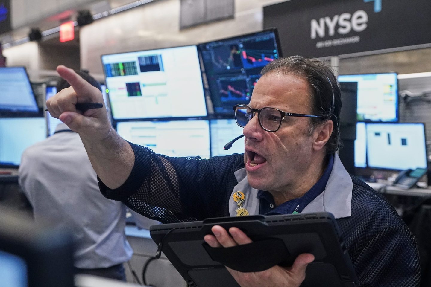 NYSE broker