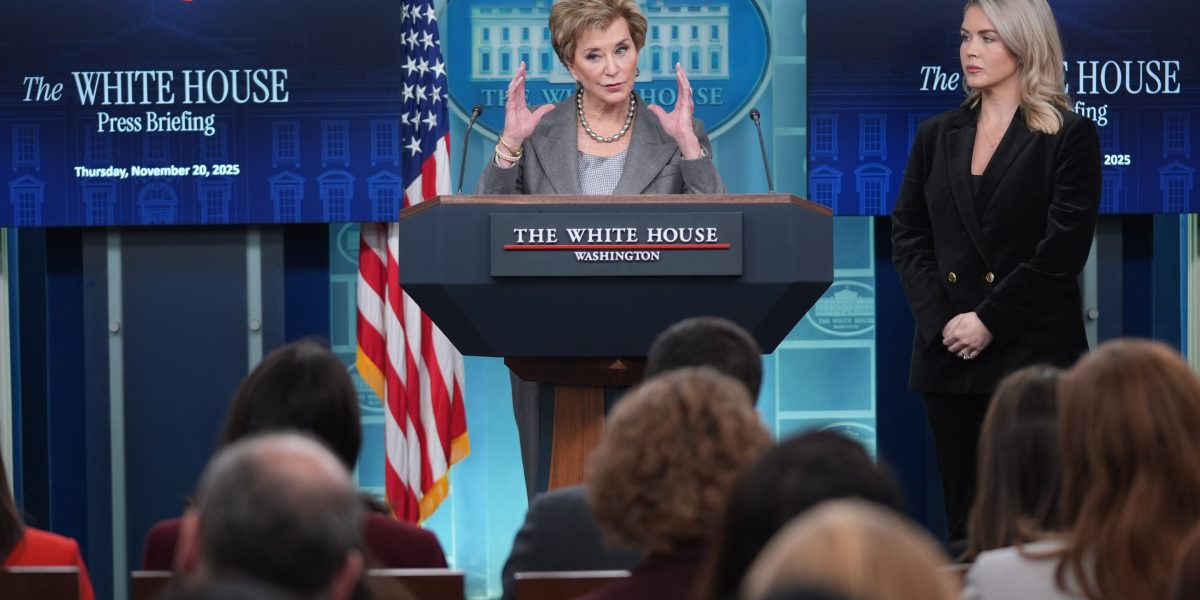 Trump dice que desmantelar el Departamento de Educación ayudará a solucionar el problema del rezago académico de Estados Unidos. Pero los opositores advierten que el Ministerio de Educación multiplicará la burocracia.