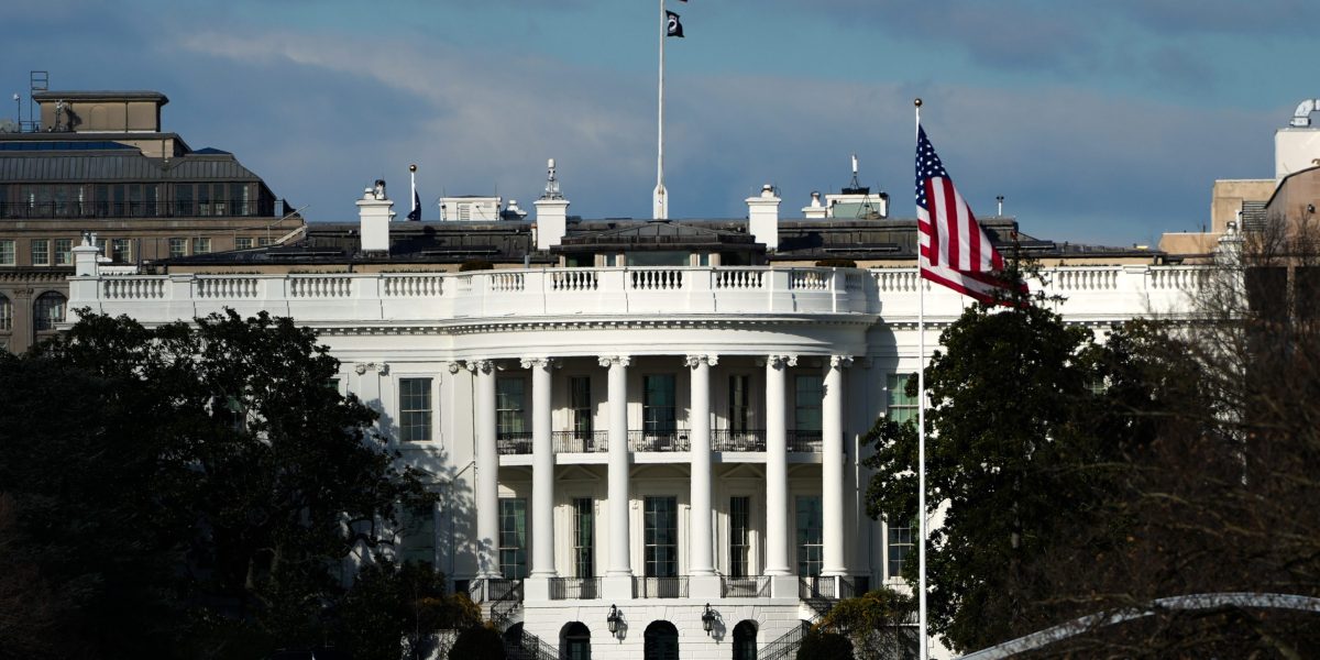 Trump commutes 7-year prison sentence for private equity exec who was convicted in scheme to defraud more than 10,000 investors | Fortune