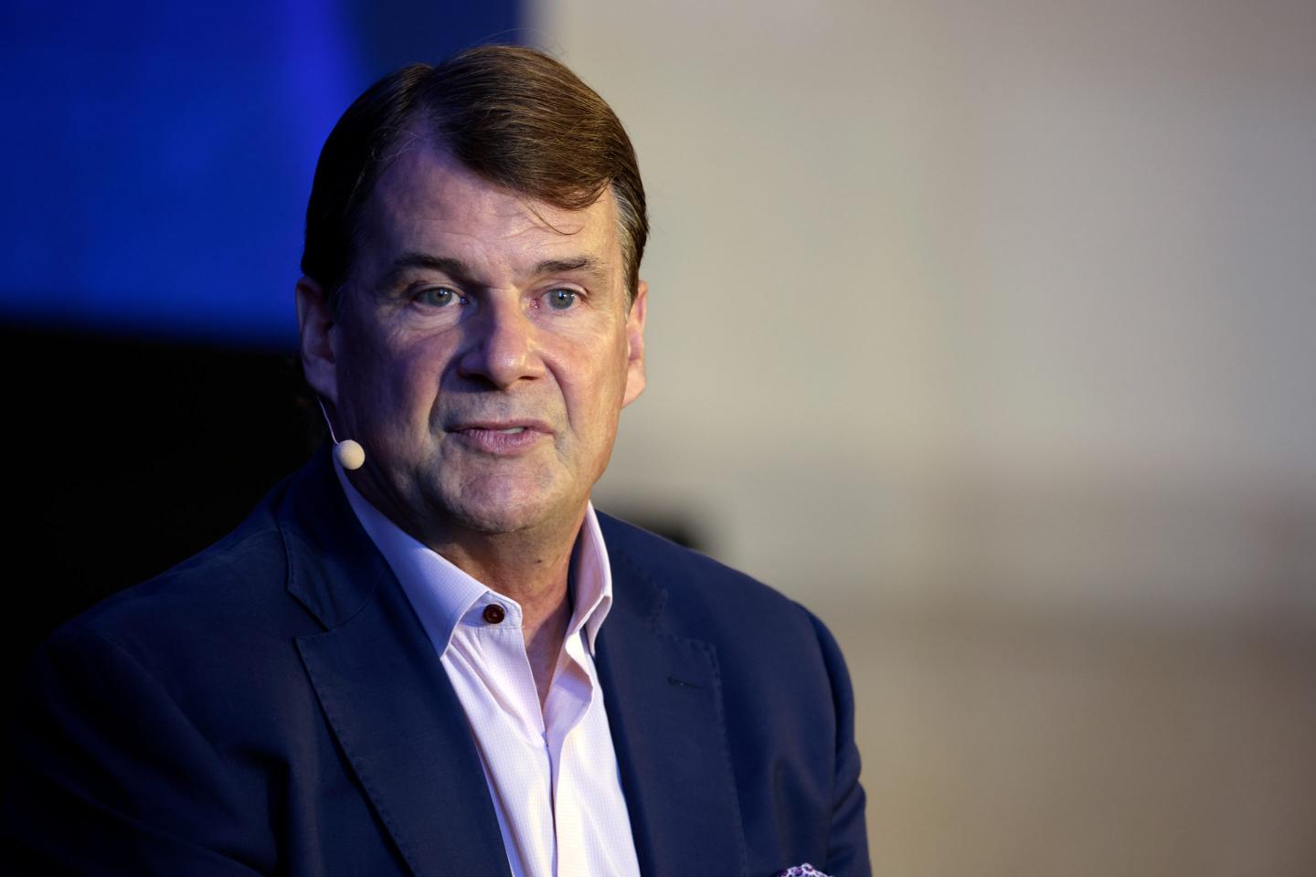 Ford CEO Jim Farley strikes a cautious tone on Apple’s new CarPlay Ultra and its increasing control over cars: ‘Do you want the Apple brand to start the car?’