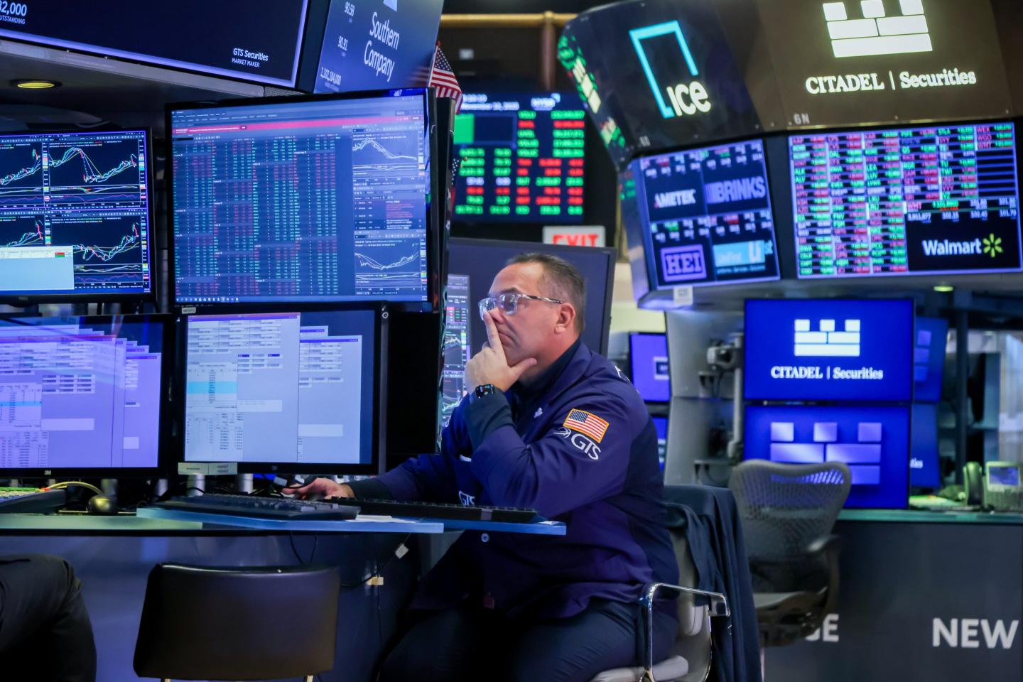 broker