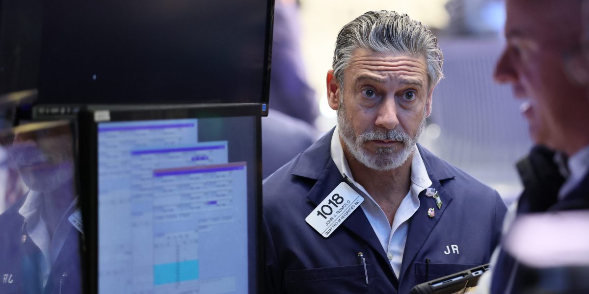 Por qué su 401(k) está a salvo de una caída bursátil del 40% pero no de una corrección del 10%-15%, dice un importante analista