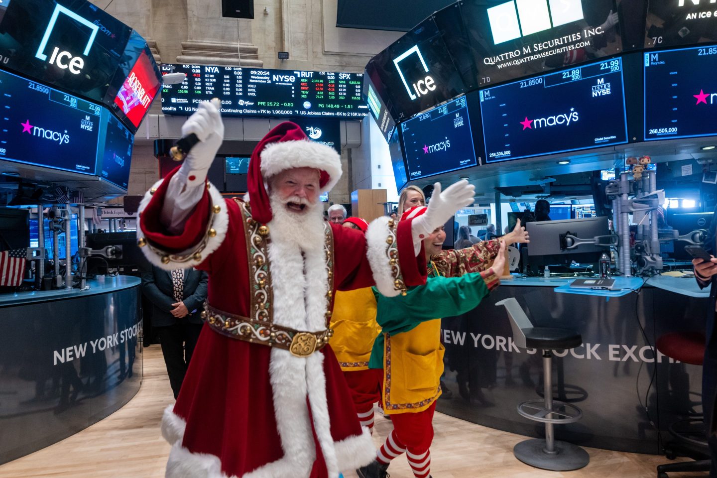 S&P 500が11月をプラスで終了、2021年8月以来の連続月間上昇を記録