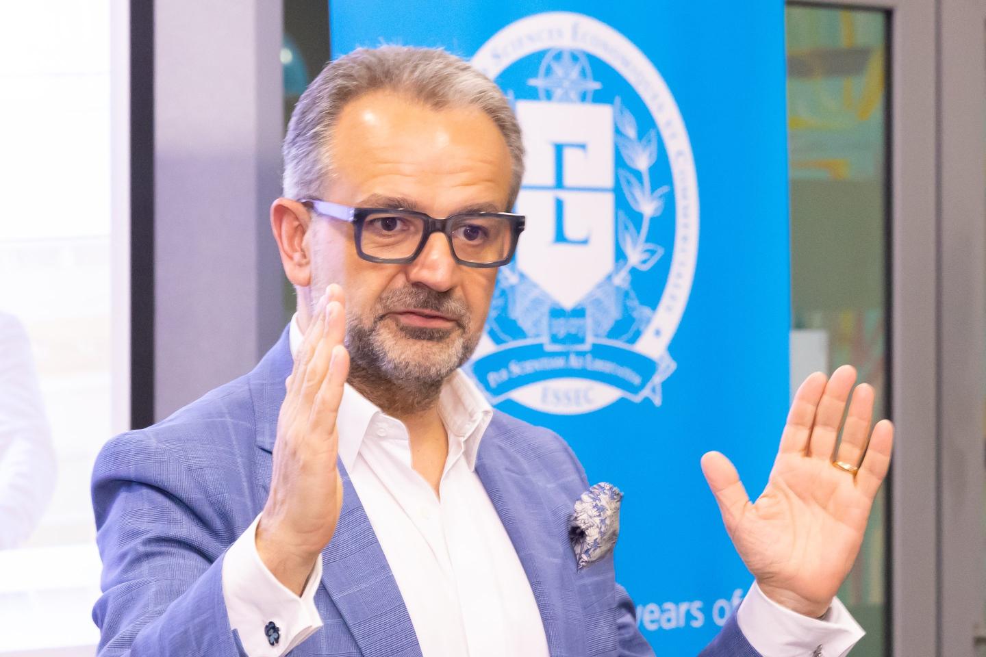 When asked on his hopes for ESSEC, Vinzi said he wants the school to be forward-thinking, and provide learning in specialized topics while bridging silos across disciplines.